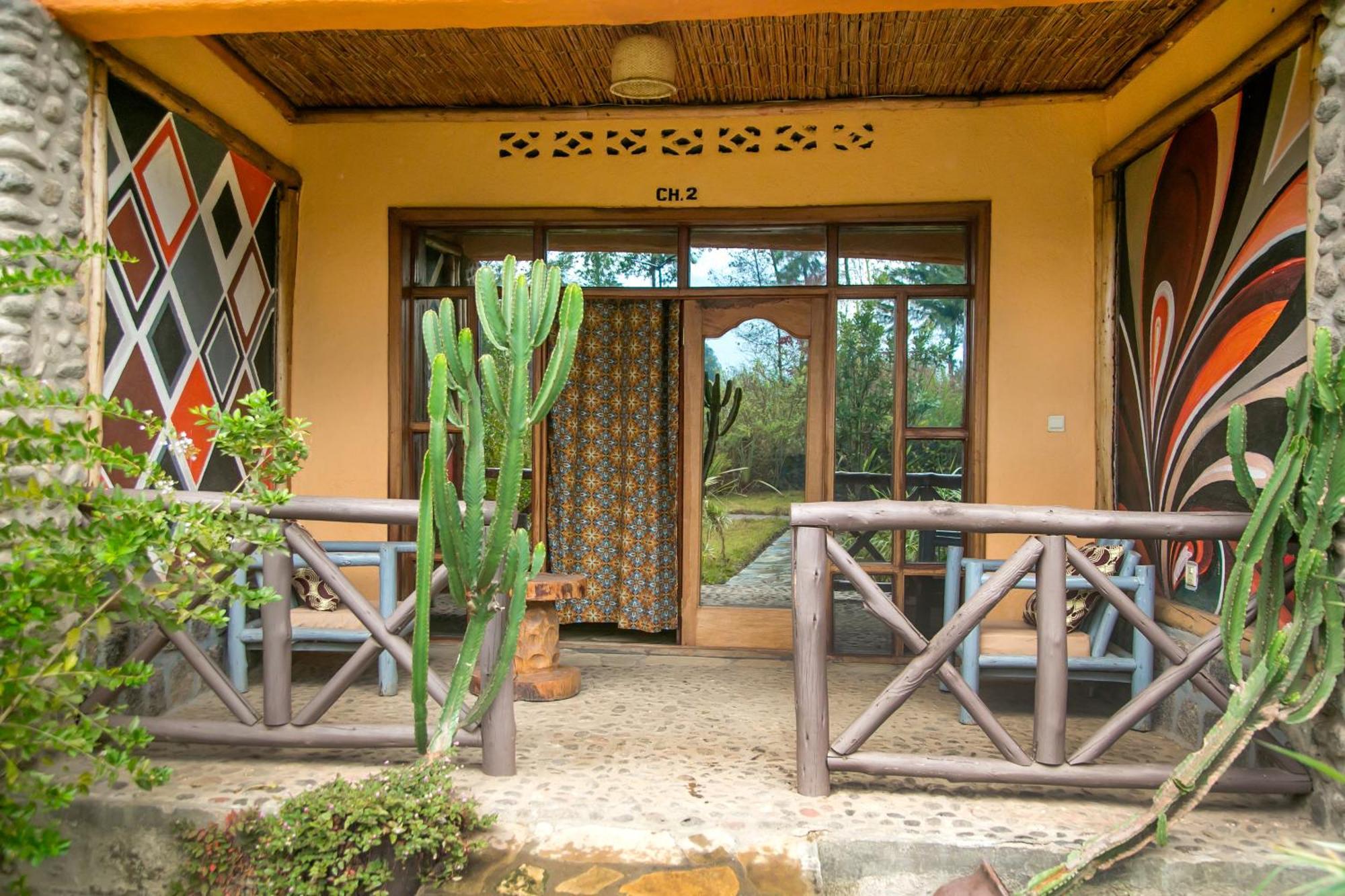 רוהנגרי Karisimbi Cave Resort מראה חיצוני תמונה