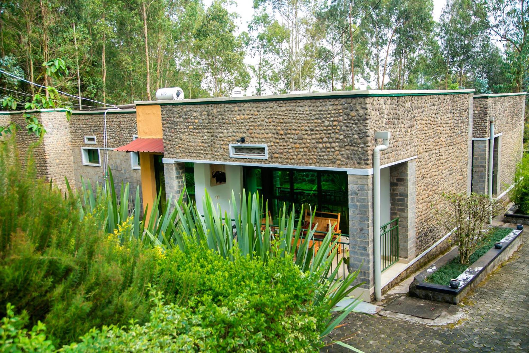רוהנגרי Karisimbi Cave Resort מראה חיצוני תמונה