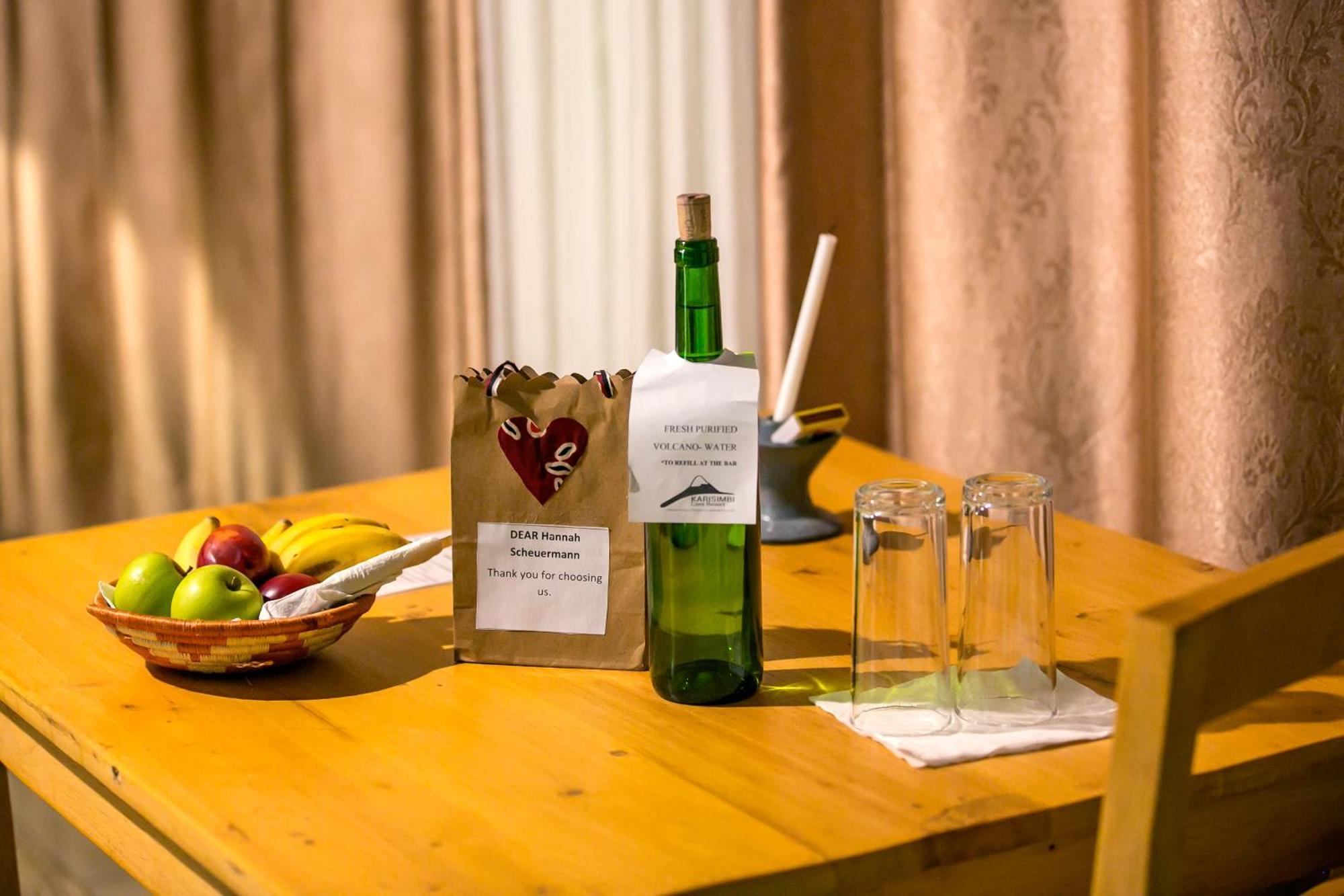 רוהנגרי Karisimbi Cave Resort מראה חיצוני תמונה