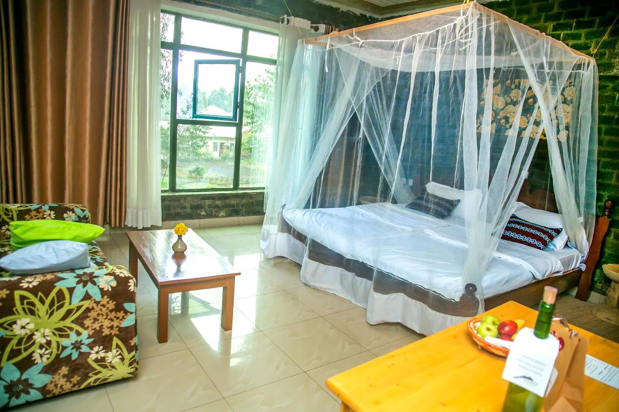 רוהנגרי Karisimbi Cave Resort מראה חיצוני תמונה