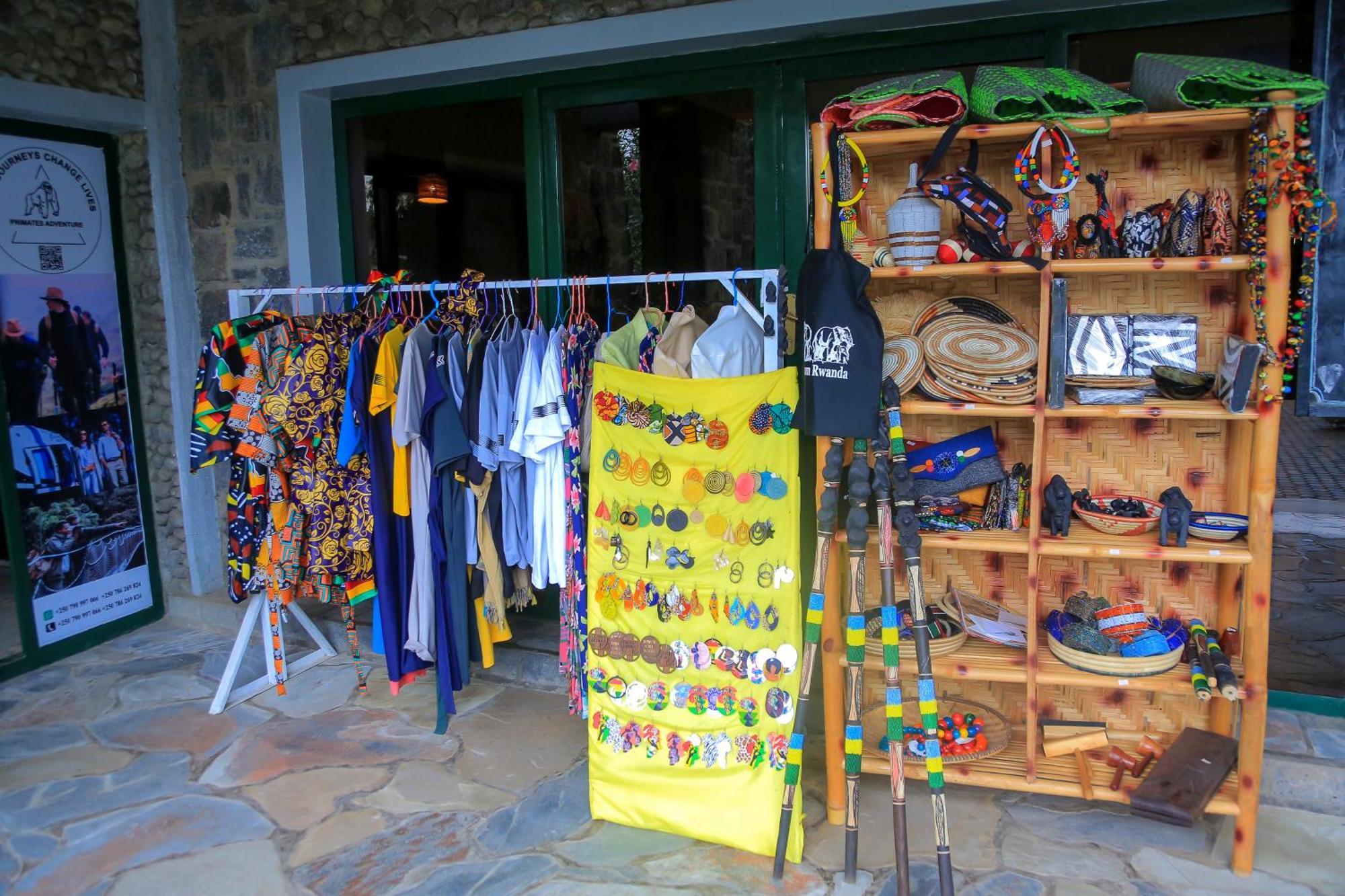 רוהנגרי Karisimbi Cave Resort מראה חיצוני תמונה