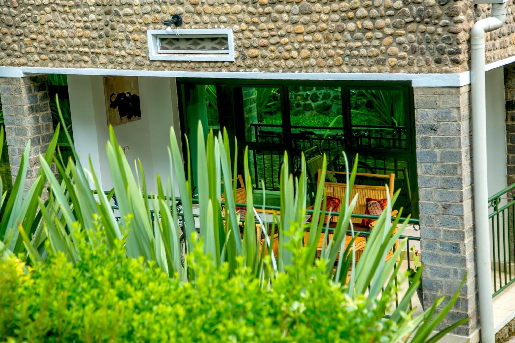 רוהנגרי Karisimbi Cave Resort מראה חיצוני תמונה