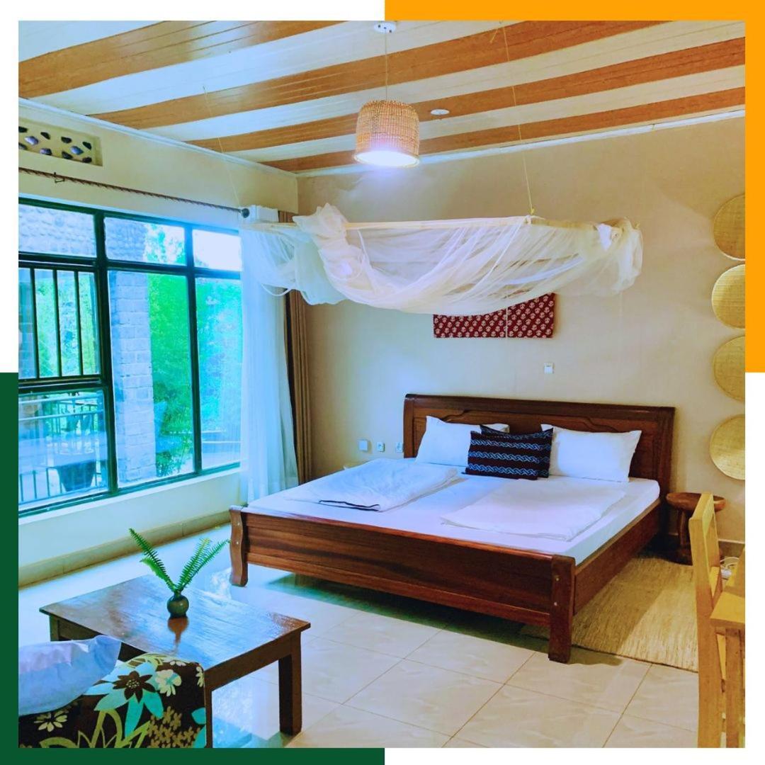 רוהנגרי Karisimbi Cave Resort מראה חיצוני תמונה